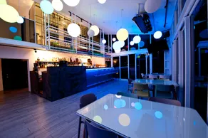 Huwei Hotel - Image 3