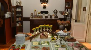 Jagdschloss Fahrenbühl Hotel Garni - Image 4