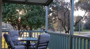 Beechworth Lake Sambell Caravan Park - Image 4