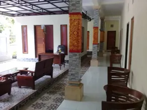 Mahkota Home Stay Full View - Image 2
