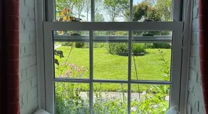 Cosy Cottage ground floor bedroom ensuite with private entrance - Image 4