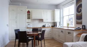 Linden Gardens - Image 3