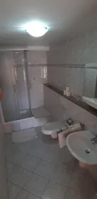 App 1 - Image 5