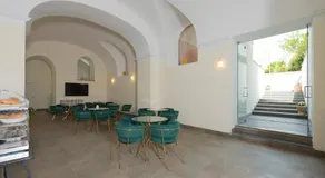 Aria Rooms - Image 5