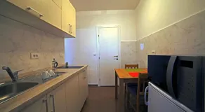 Arena Penthouse Apartments - Image 5
