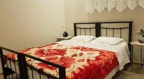 Dimitri Guest House - Image 2