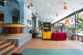 SPOT ON 90137 Casavilla Hotel Pudu - Image 2