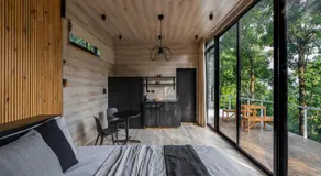 Birds Eye Estate- Mirror House - Image 4