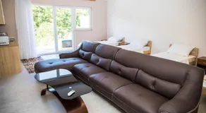 Kovac Riverfront Apartments - Image 2