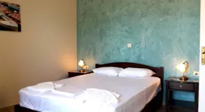 Valias House - Image 2