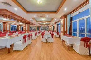 Sea Pearl Cat Ba Hotel - Image 3