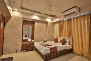 Solstay Inn Residency - Image 3