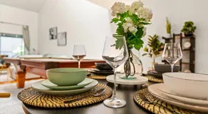 Luxe 3 Story Townhome with Downtown View Near NRG Stadium Centrally Located Walkable To Popular Restaurants - Image 4