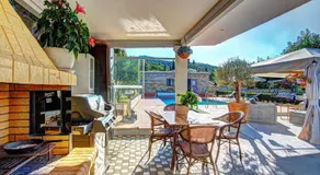 The Love Villa - Image 4