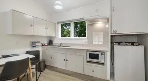 Tower Road Motel - Image 3