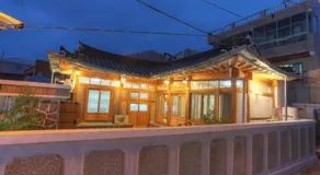Guma Modern HanokStay - Image 4