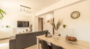 Ampelos - Image 3