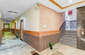 Hotel O by OYO Crystal Near Gomti Riverfront Park - Image 5