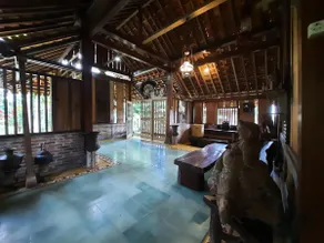 Homestay Kayu Dengan Suasana Pedesaan & Pegunungan - Image 3
