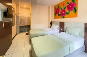 Urbanview Hotel Delima 101 Syariah - Image 2