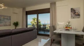 Palma Villa & Suite With Pool - Image 2