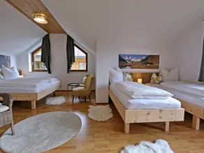 Newly furnished holiday home - Image 2