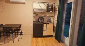 Cozy, Private Basement Suite - Image 4
