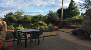 Honeypot Guest House - Image 4