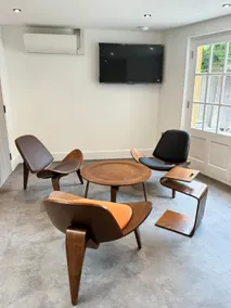 Crown Hotel - Image 3