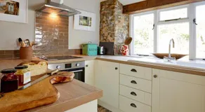 The Crown Inn, Church Enstone - Image 3