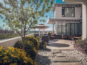 Huahaishe Lake View Inn - Image 4