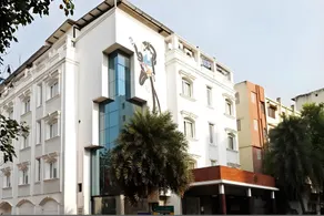 Brownstar Boutique Hotel - Image 3