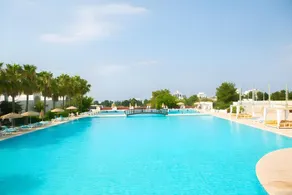 UPTOWN Buyuk Anadolu Girne - Image 3