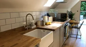The Hive - beautiful studio with amazing hot tub - Image 4