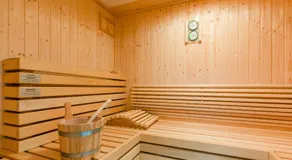 5 Sterne Ferienhaus direkt am See mit Sauna-Kamin-Garten - Image 4