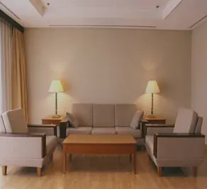 The Grand Suite Residence - Image 2