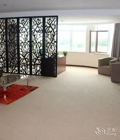 Fairview Oriental Business Hotel Tianjin - Image 3