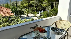 White Oasis Samos-Retreat - Image 2