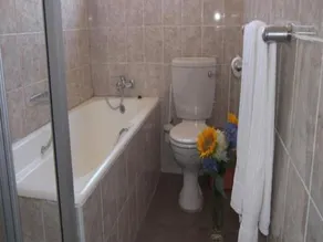 Cozy Nest Guest House Durban - Image 2