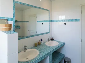 Manoir à Fargues avec piscine et jardin - Image 4