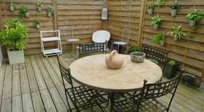 Duplex contemporain terrasse extérieure parking - Image 3