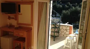 Alipa Beach Apartment - Image 2
