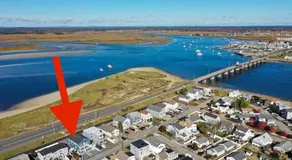 Shark Bait - Cozy Coastal Escape Near Hampton Beach - Image 3