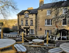 The Sun Hotel - Image 4