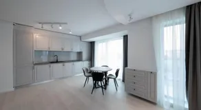 WAVE 3 Promenada Apartments - Image 2