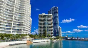 Broadwater Shores Waterfront Apartments - Image 3