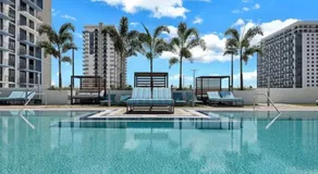Comfortable Studio suites in downtown Doral - Image 3