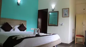 Safari Inn - Image 2