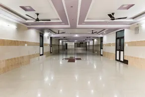 OYO 66130 Hotel Nikunj Plaza - Image 2