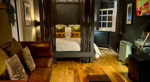 Loch Lomond Hideaways- Luxury Cabins with Jacuzzi Hot Tubs for Two - Image 2